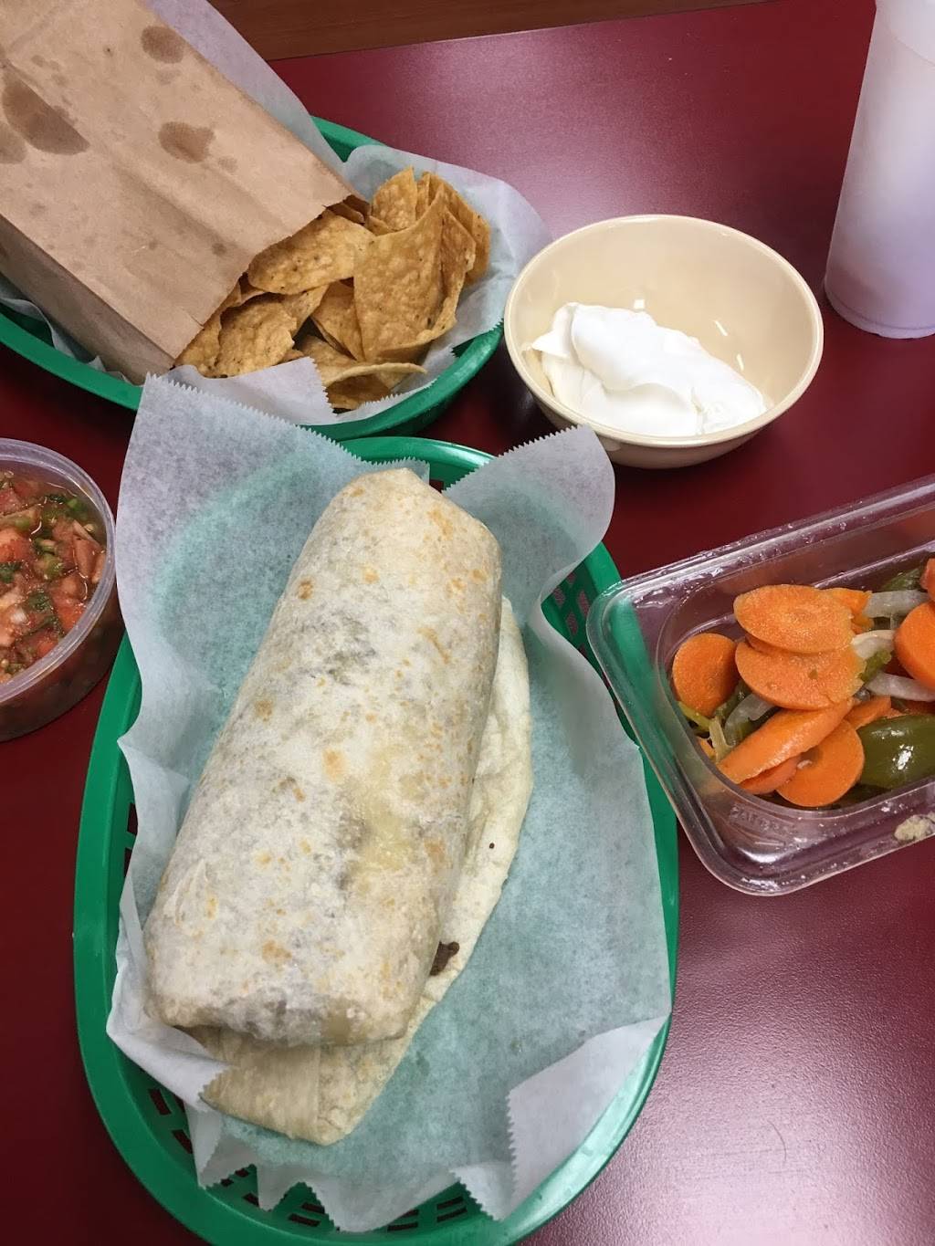 El Faro | restaurant | 6136 S Archer Rd, Summit, IL 60501, USA | 7085631022 OR +1 708-563-1022