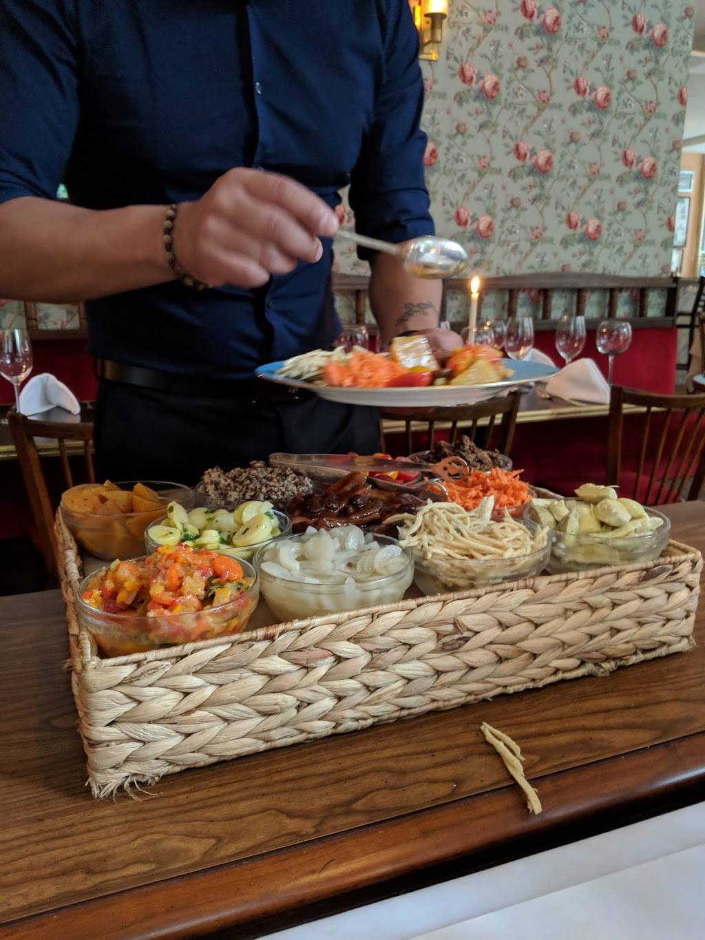 Bistro Pierre Lapin | restaurant | 99 Bank St, New York, NY 10014, USA | 2128586600 OR +1 212-858-6600