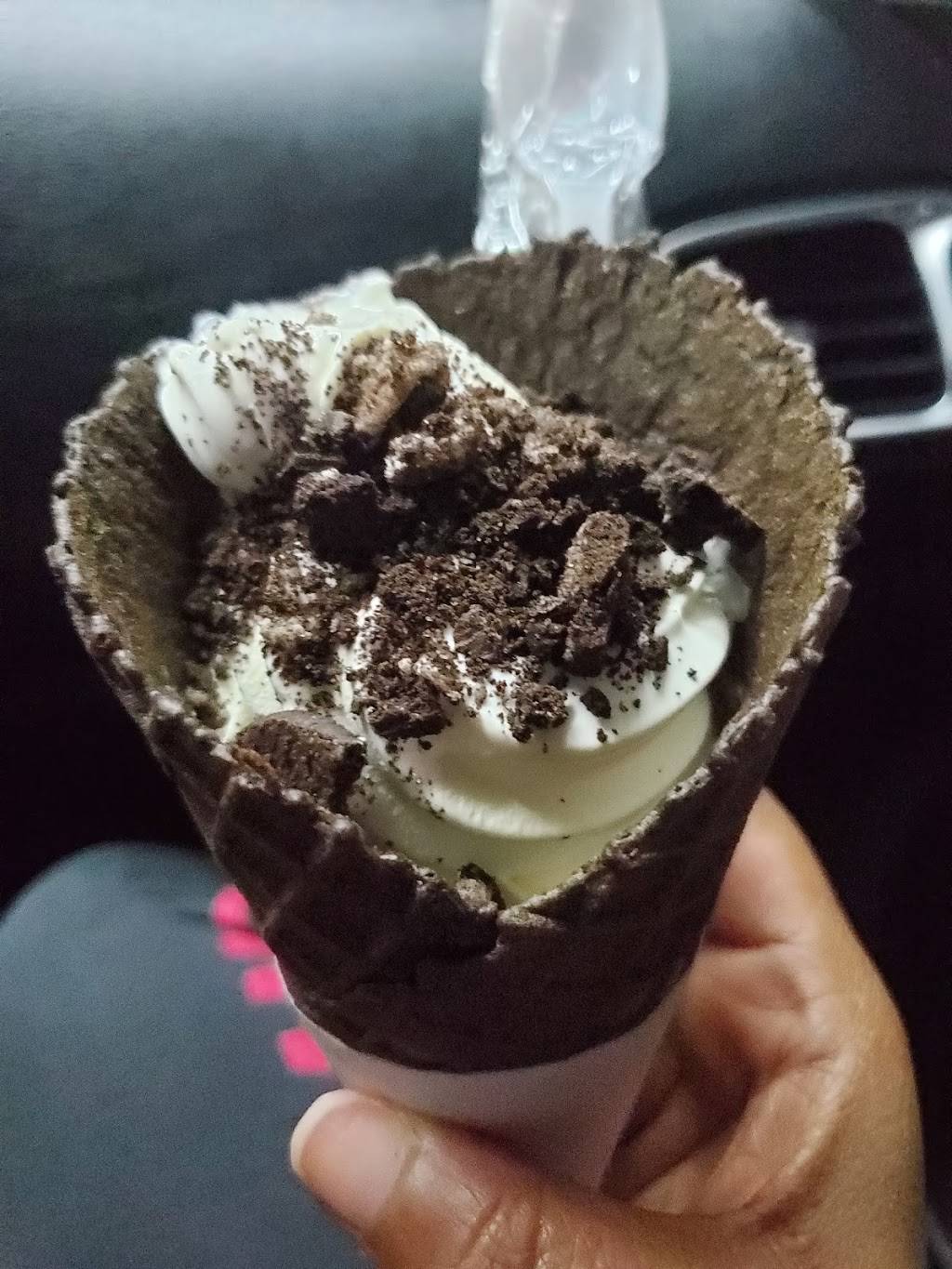 Sonic Drive-In | restaurant | 1208 Federal Rd, Houston, TX 77015, USA | 7133304871 OR +1 713-330-4871