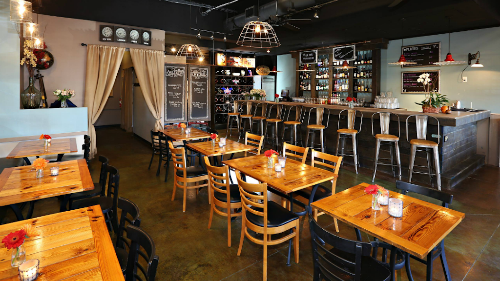 Plates Neighborhood Kitchen | restaurant | 301 Glenwood Ave #100, Raleigh, NC 27603, USA | 9198280018 OR +1 919-828-0018