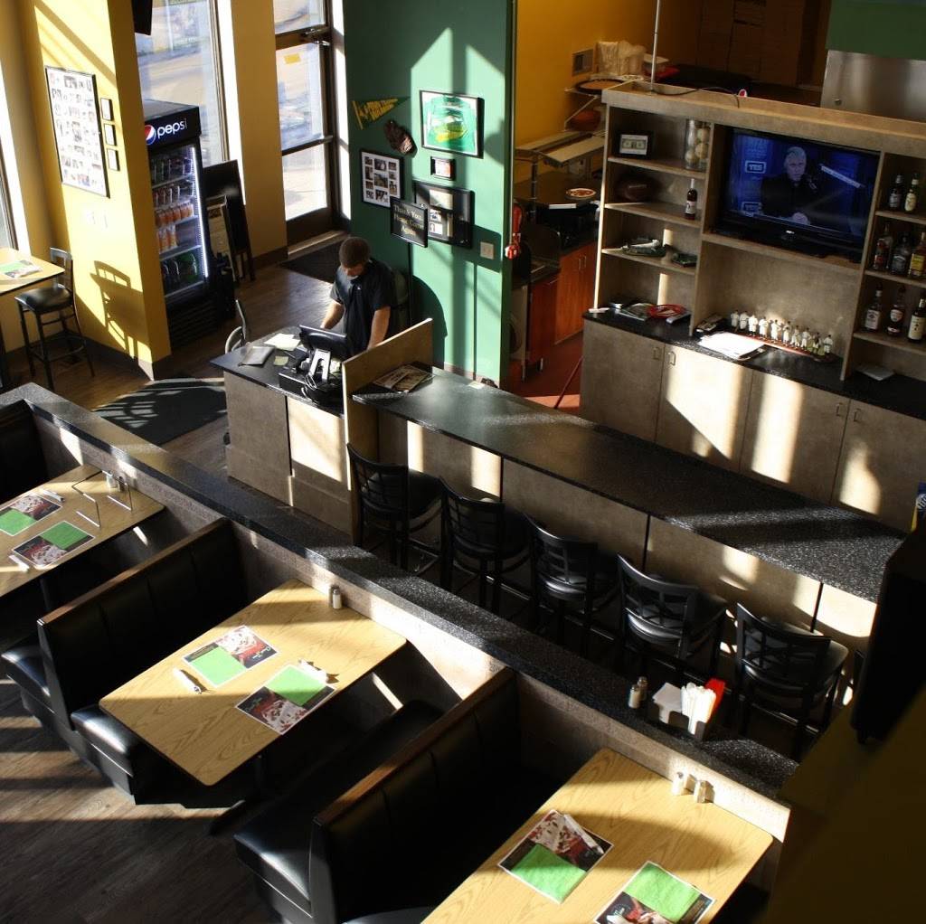 Doms Pizzeria | restaurant | 502 Cavitt Ave, Trafford, PA 15085, USA | 4123723667 OR +1 412-372-3667