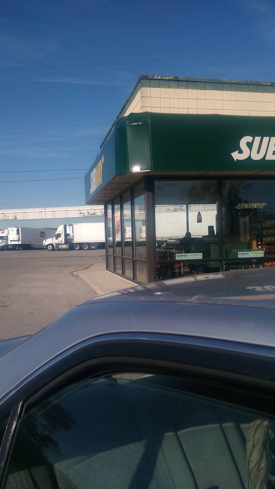 Subway Restaurants | restaurant | 4391 Old Roberts Rd, Columbus, OH 43228, USA | 6145290528 OR +1 614-529-0528