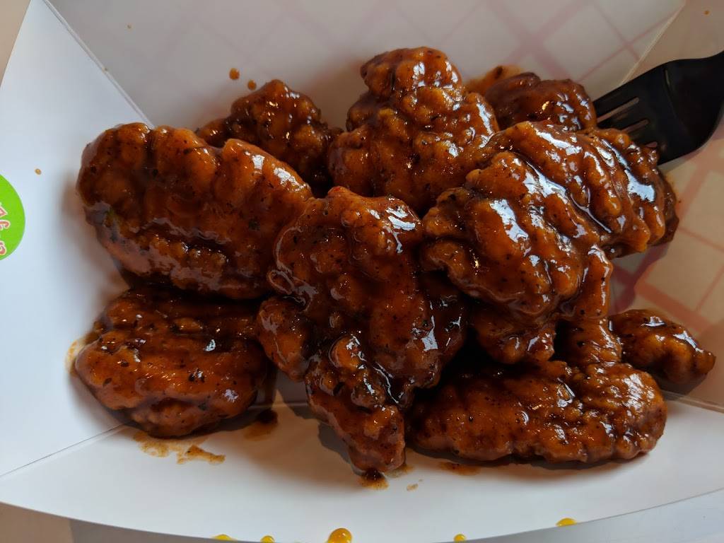 Hot Spot & Toxic Wings | restaurant | 854 N Broadway, White Plains, NY 10603, USA | 9144378965 OR +1 914-437-8965