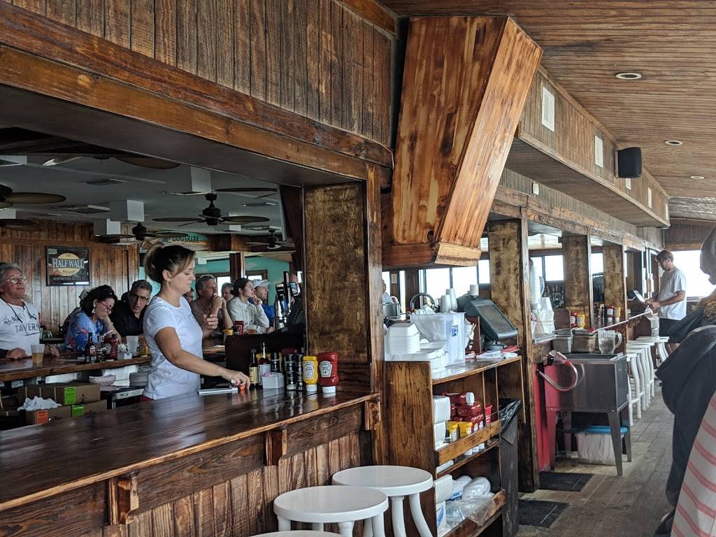 The Breakers Ocean Front Restaurant & Bar | restaurant | 518 Flagler Ave, New Smyrna Beach, FL 32169, USA | 3864282019 OR +1 386-428-2019