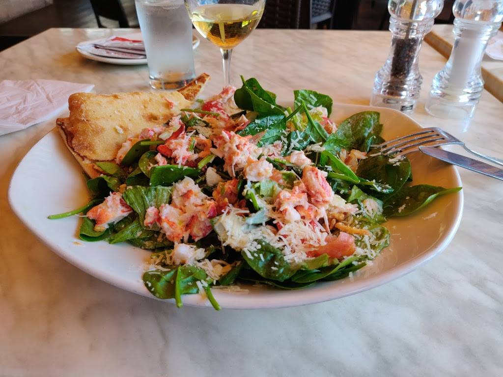 Rôtisserie St-Hubert | restaurant | 725 Chemin Jean-Adam, Piedmont, QC J0R 1R3, Canada | 4502274663 OR +1 450-227-4663