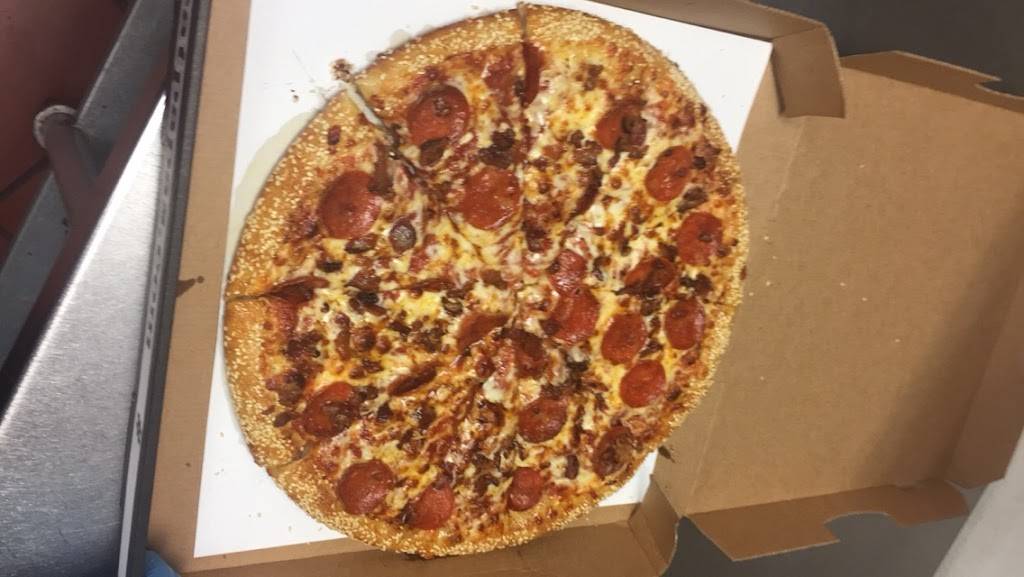 Papas Pizza and BBQ | restaurant | 7410 W Seven Mile Rd, Detroit, MI 48221, USA | 3132792222 OR +1 313-279-2222