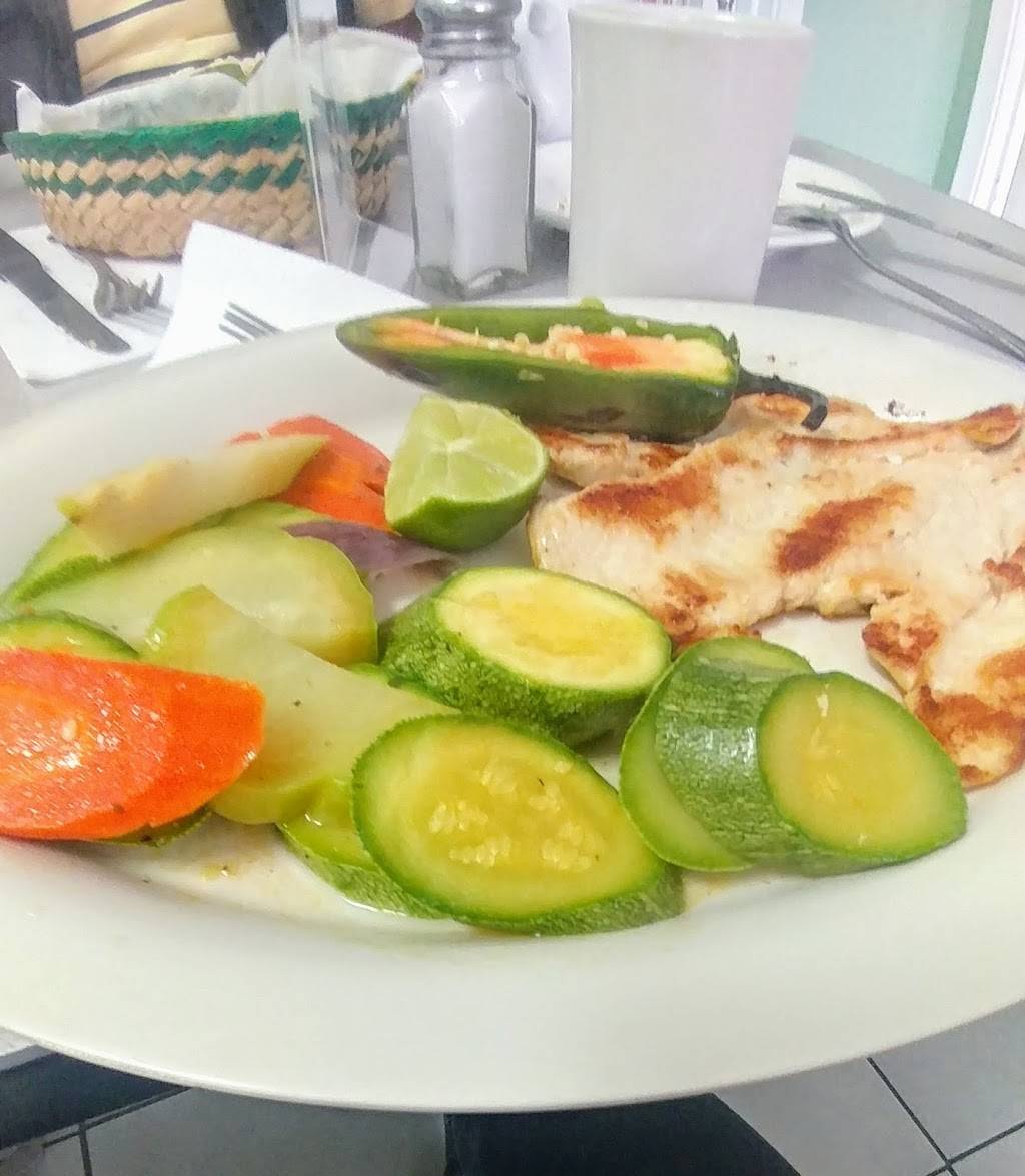 Los Trinos | restaurant | 5672 Mission St, San Francisco, CA 94112, USA | 4157695093 OR +1 415-769-5093