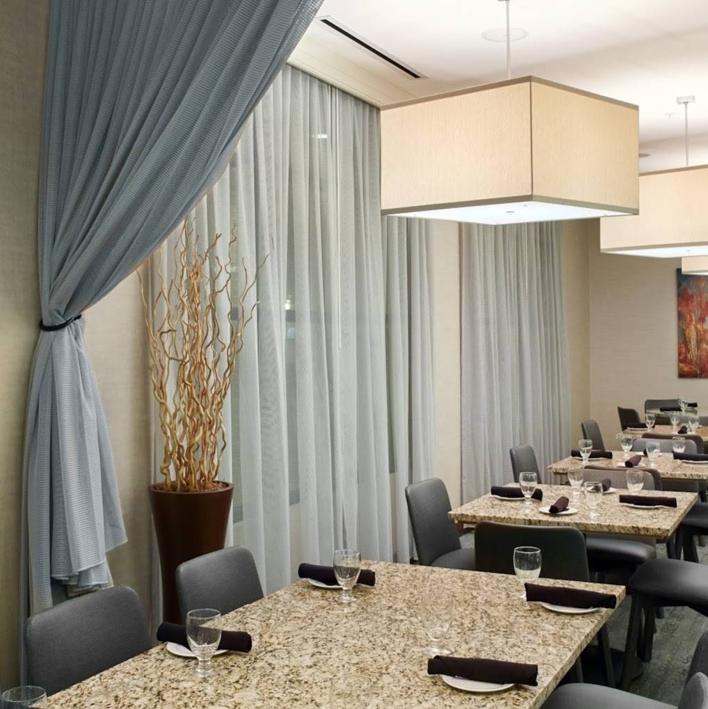 Plaza One Grille | restaurant | 1 Riverfront Plaza, Hamilton, OH 45011, USA | 5138966200 OR +1 513-896-6200