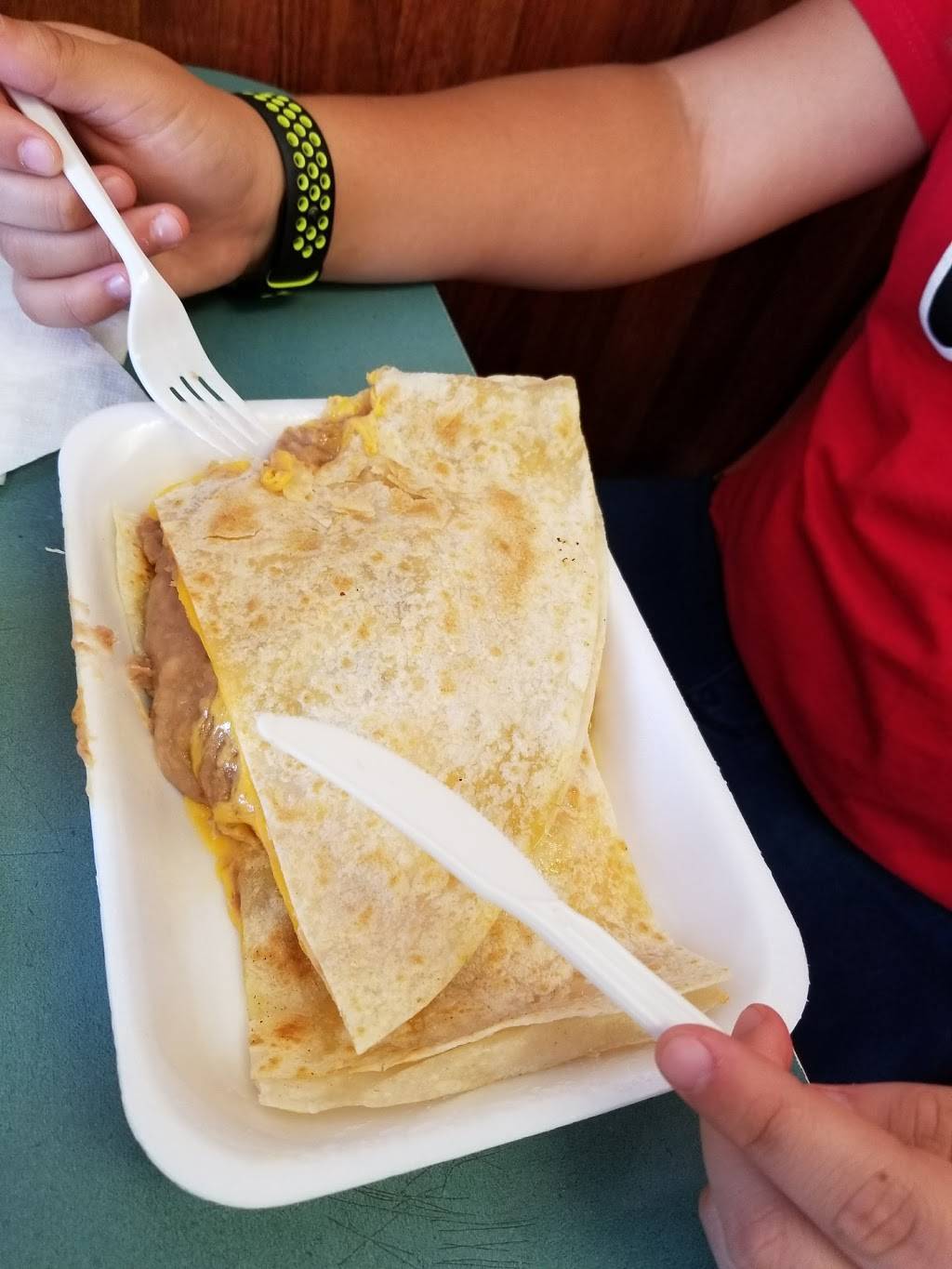 Jilbertos Mexican Food | restaurant | A, 1301 E Valley Pkwy, Escondido, CA 92027, USA | 7604802618 OR +1 760-480-2618