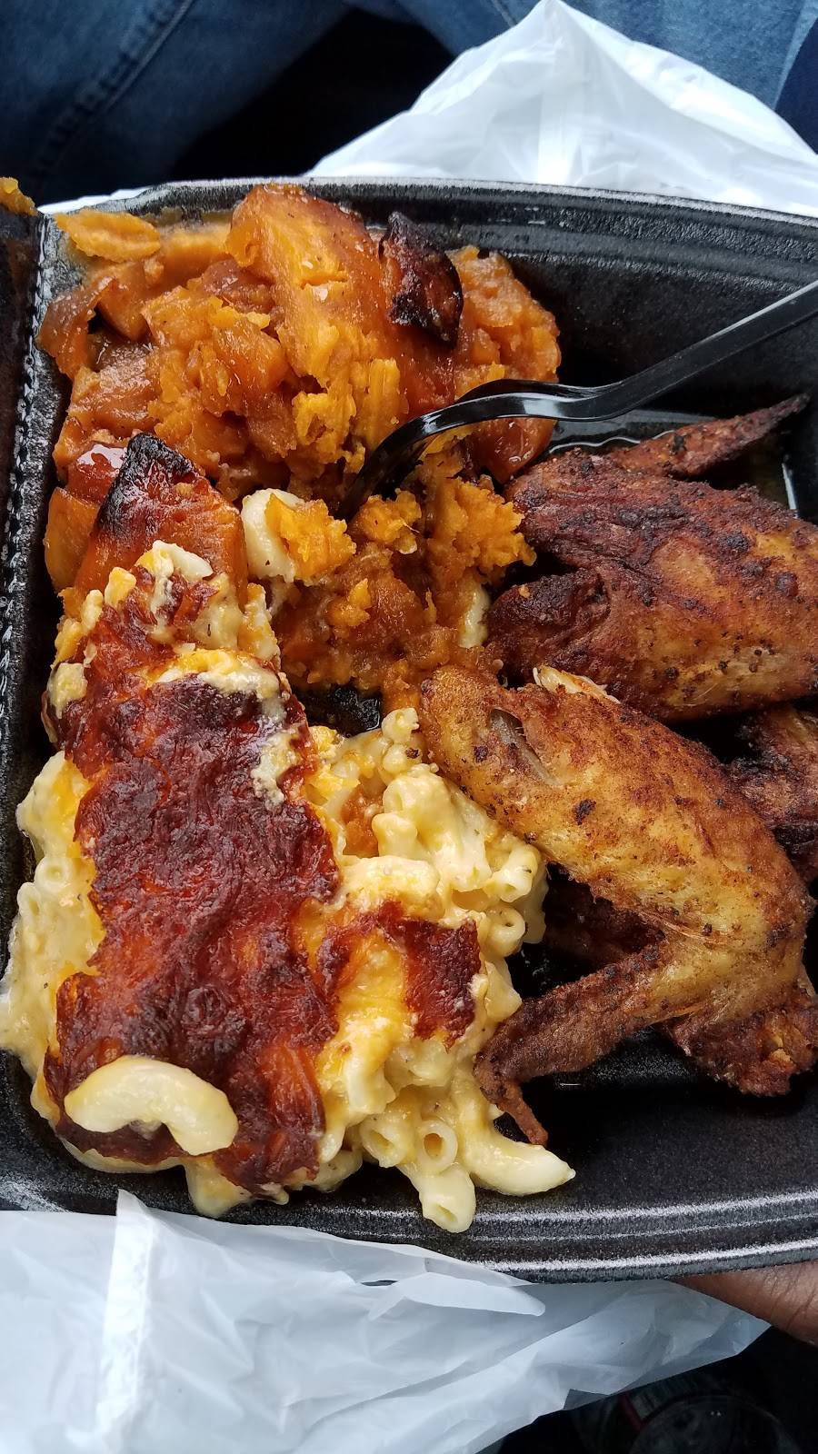 Thomasenas Takeout | restaurant | 5694 Rising Sun Ave, Philadelphia, PA 19120, USA | 2157222434 OR +1 215-722-2434