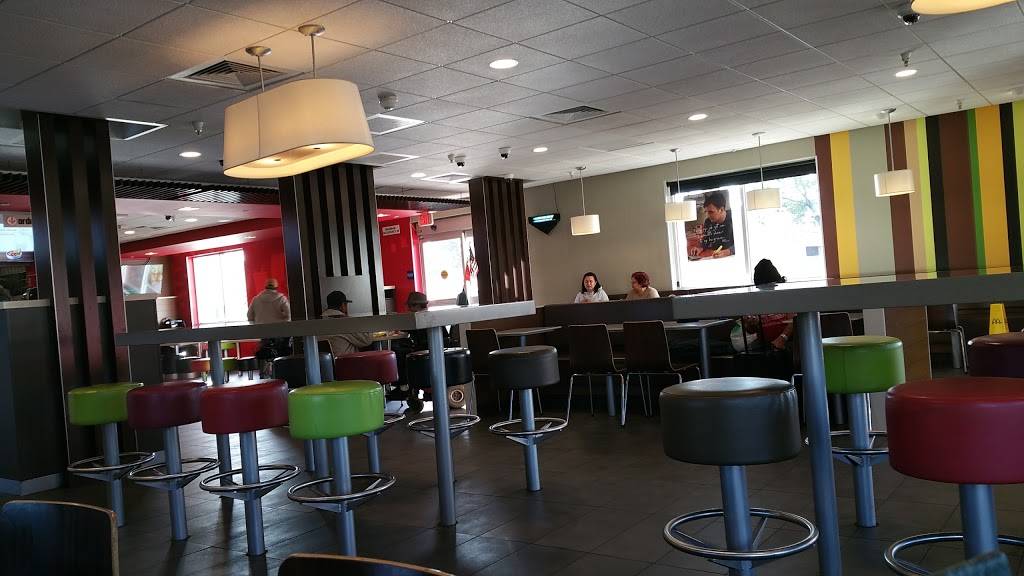 McDonalds | cafe | 1675 N Perris Blvd, Perris, CA 92571, USA | 9519404180 OR +1 951-940-4180