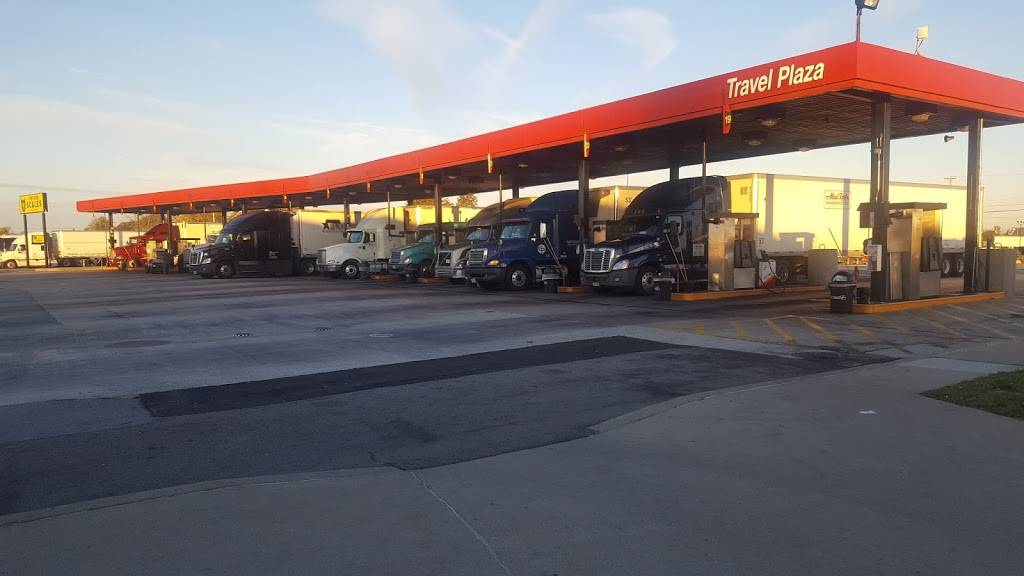 Flying J Travel Center | restaurant | 420 E Main St, Beaverdam, OH 45808, USA | 4196438001 OR +1 419-643-8001