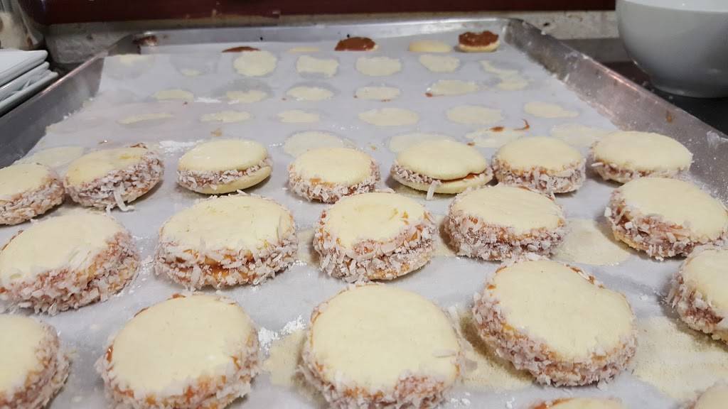 Venga Empanadas | restaurant | 443 Valencia St, San Francisco, CA 94103, USA | 4155525895 OR +1 415-552-5895