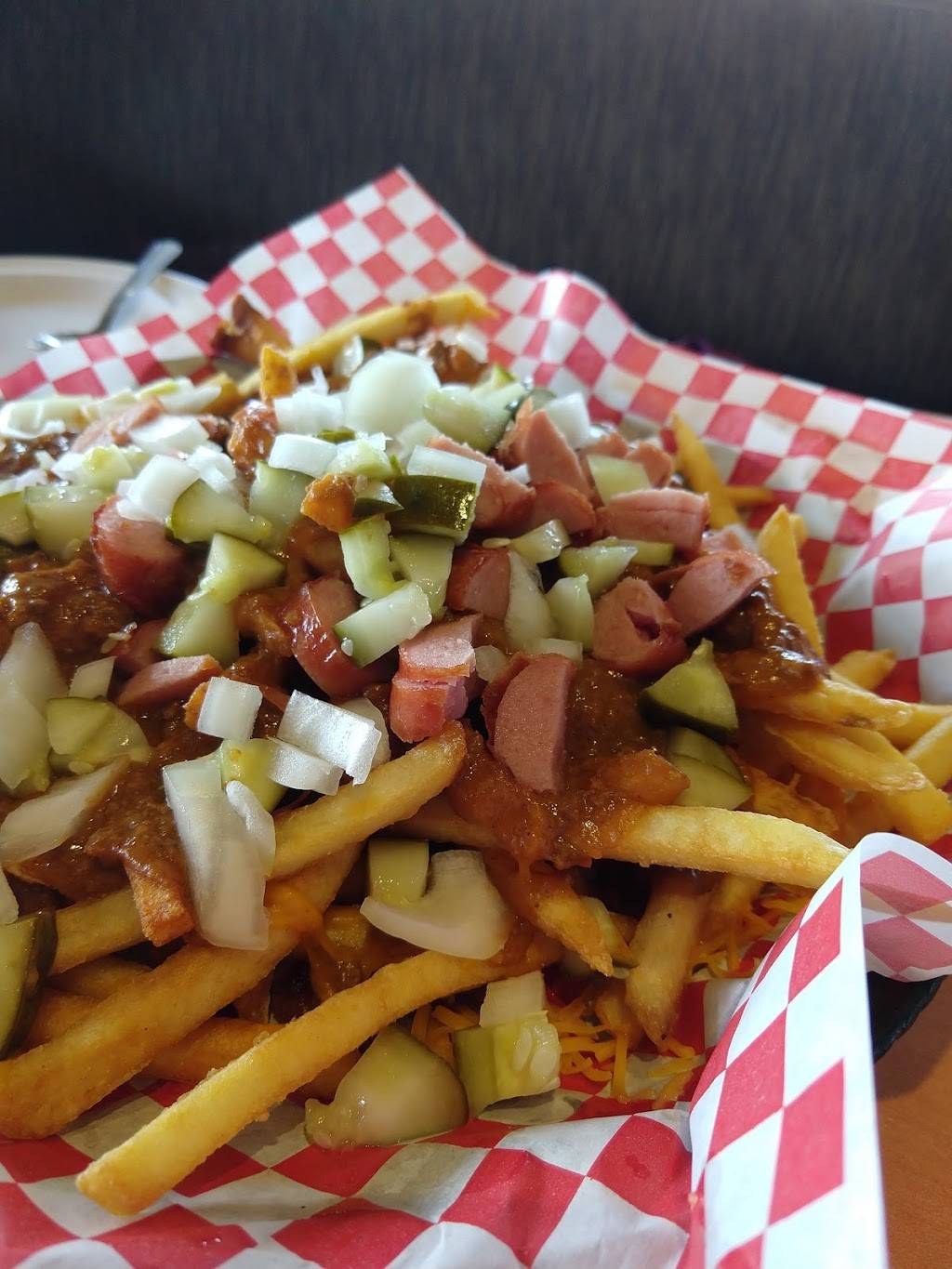 Crankers Coney Island | restaurant | 213 S State St, Big Rapids, MI 49307, USA | 2317961919 OR +1 231-796-1919