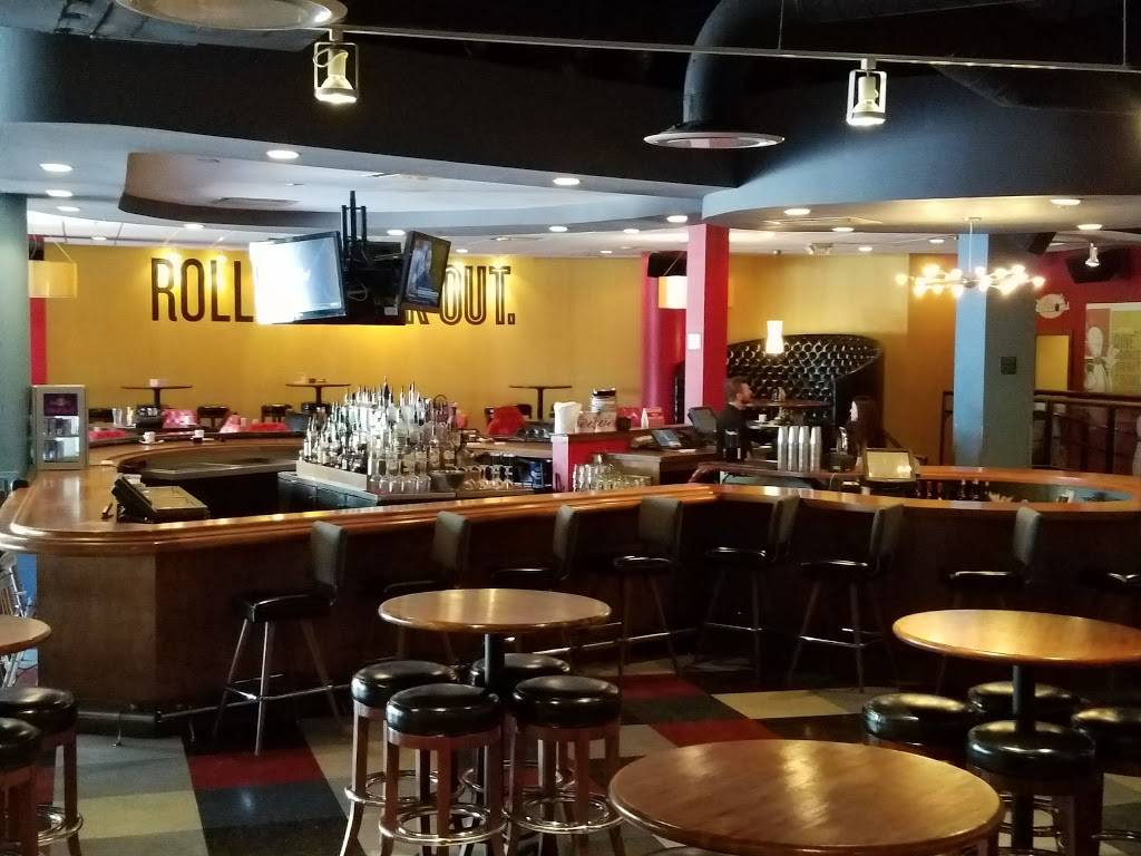 Splitsville Southern + Social | night club | 615 Channelside Dr Suite 120, Tampa, FL 33602, USA | 8135142695 OR +1 813-514-2695