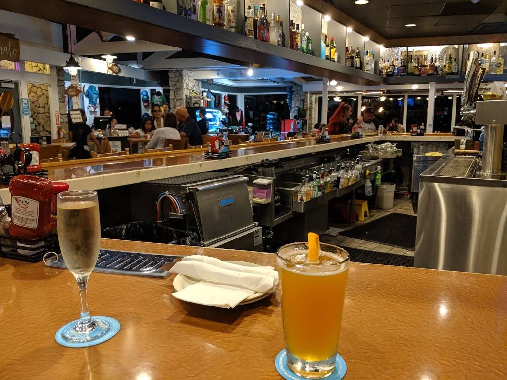 Nicos Kailua | restaurant | 970 N Kalaheo Ave, Kailua, HI 96734, USA | 8082633787 OR +1 808-263-3787