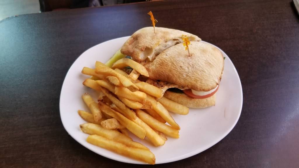 Holy Grail Restaurant and Pub | restaurant | 64 Main St, Epping, NH 03042, USA | 6036799559 OR +1 603-679-9559