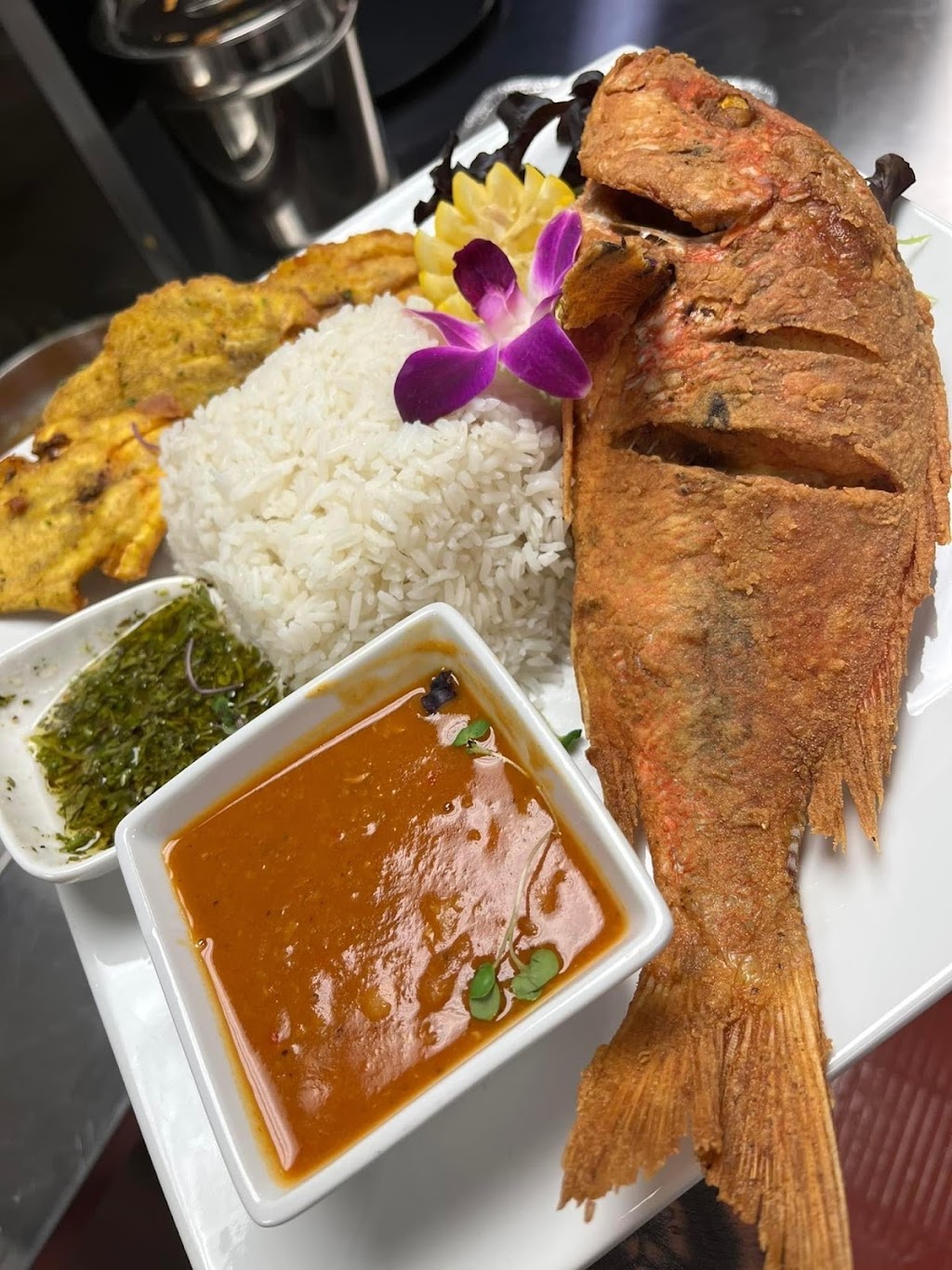 Latin Dream Restaurant | restaurant | 230 W General Screven Way Ste 100, Hinesville, GA 31313, USA | 9124327768 OR +1 912-432-7768