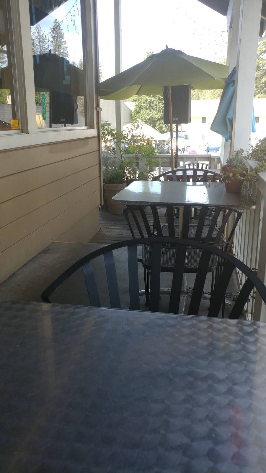 El Jardin | restaurant | 22997 Joaquin Gully Rd, Twain Harte, CA 95383, USA | 2095861898 OR +1 209-586-1898