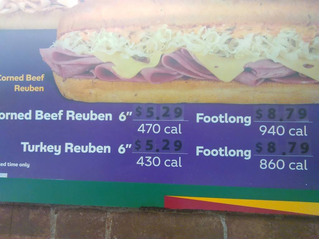 Subway | restaurant | 1596 W Market St, Akron, OH 44313, USA | 3308655984 OR +1 330-865-5984