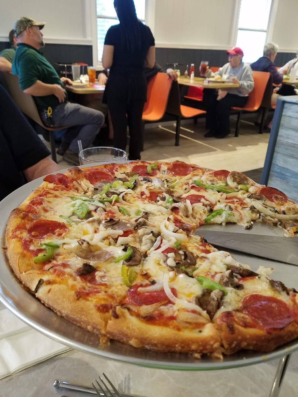 Simonas Italian Restaurant | restaurant | 1501 Main St, Victoria, VA 23974, USA | 4346961190 OR +1 434-696-1190