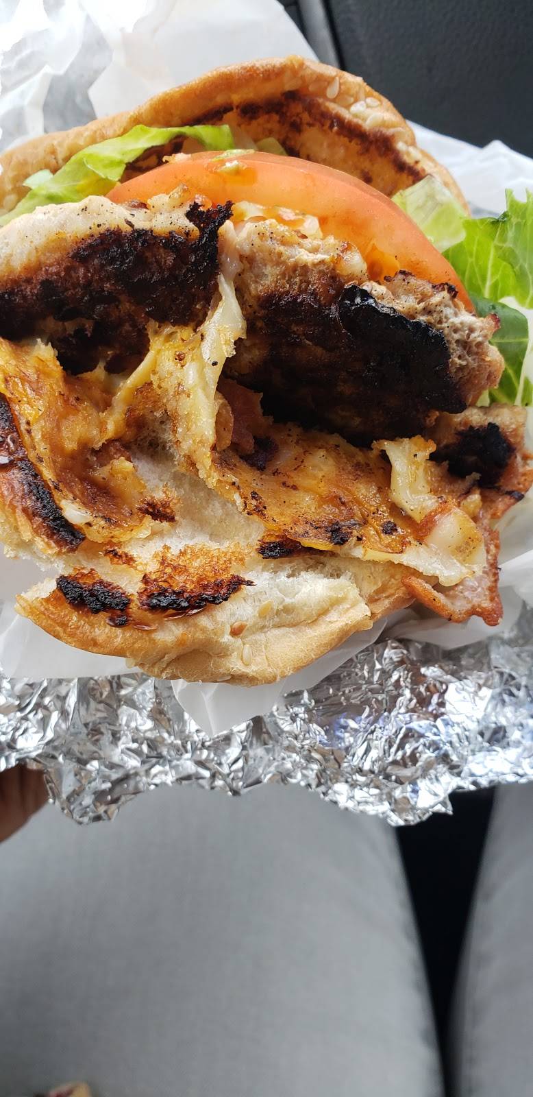 L Georges Coney Island | restaurant | 13635 W McNichols Rd, Detroit, MI 48235, USA | 3133426516 OR +1 313-342-6516