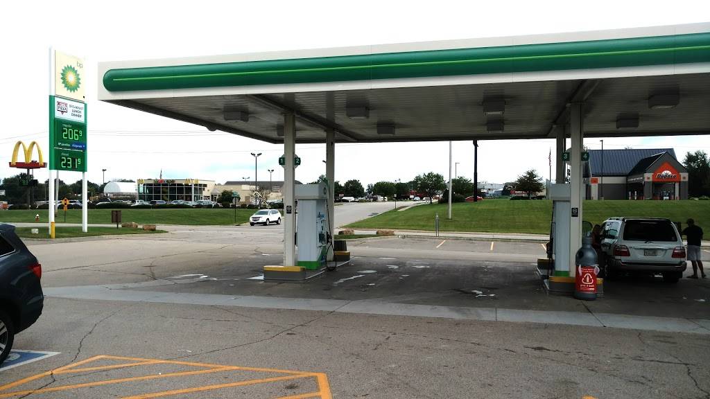 Subway | restaurant | 2150 Twin Valley Dr, Dubuque, IA 52003, USA | 5635561611 OR +1 563-556-1611