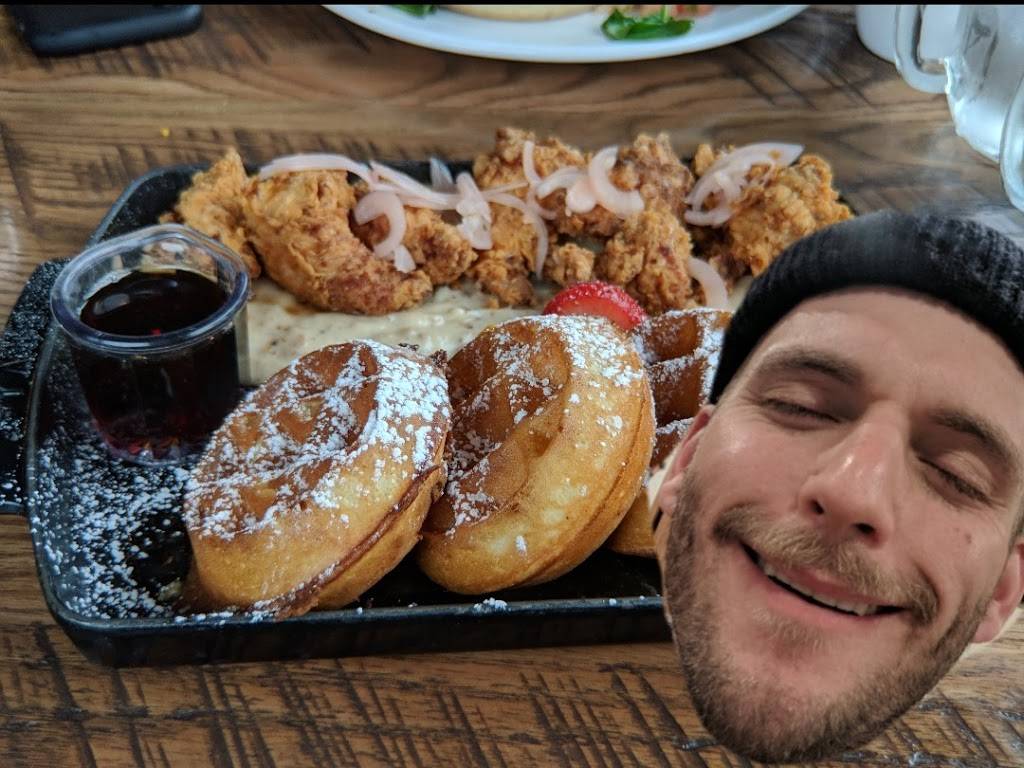 Joes 320 Cafe | restaurant | 320 Spring St, Boston, MA 02132, USA | 6174774559 OR +1 617-477-4559