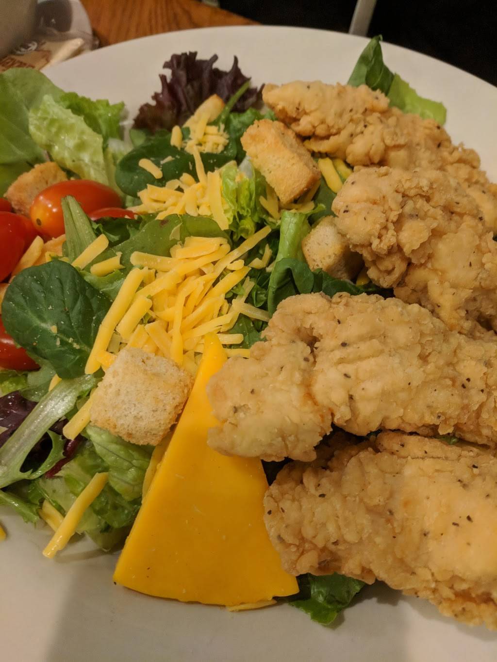 Cracker Barrel Old Country Store | restaurant | 606 S Watson Rd, Buckeye, AZ 85326, USA | 6234740008 OR +1 623-474-0008