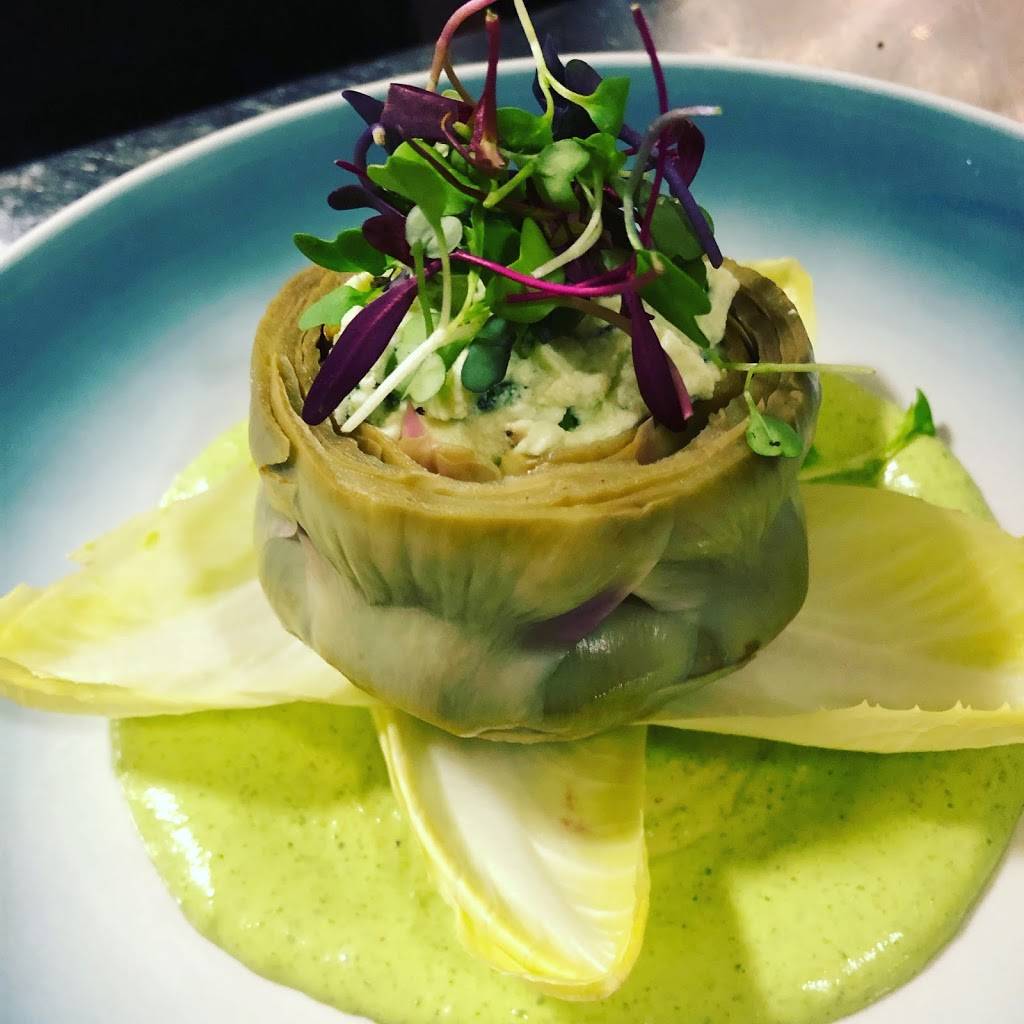 Barnwood Grill | restaurant | 5 Queen St, Newtown, CT 06470, USA | 2034912215 OR +1 203-491-2215