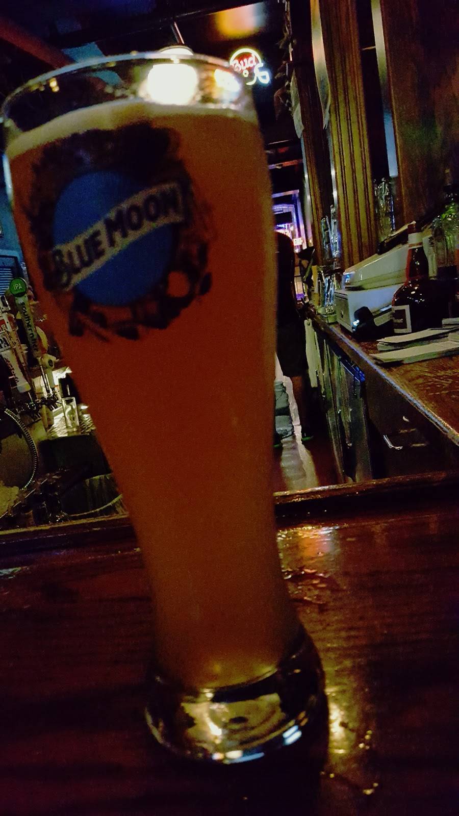 Mulrooneys | restaurant | 239 W Fayette St, Syracuse, NY 13202, USA | 3154796163 OR +1 315-479-6163