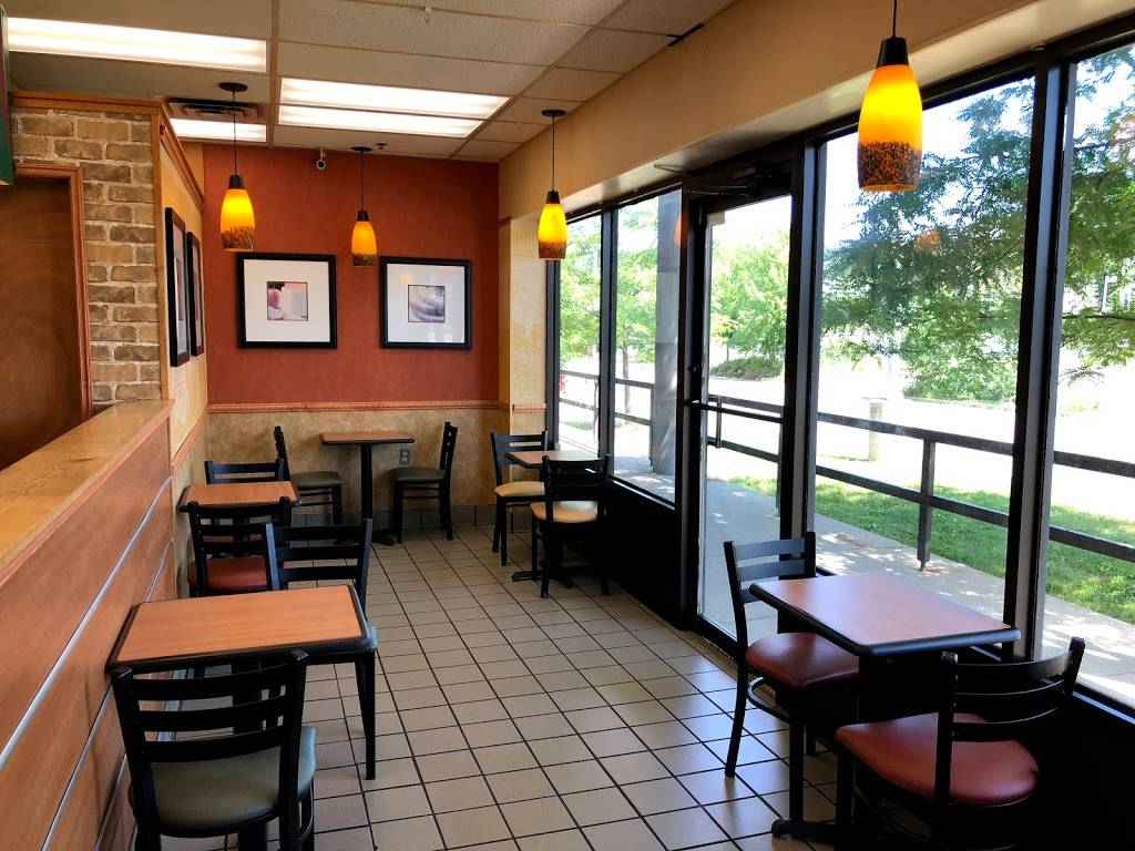 Subway | restaurant | 1231 E Main St, Meriden, CT 06450, USA | 2032370123 OR +1 203-237-0123