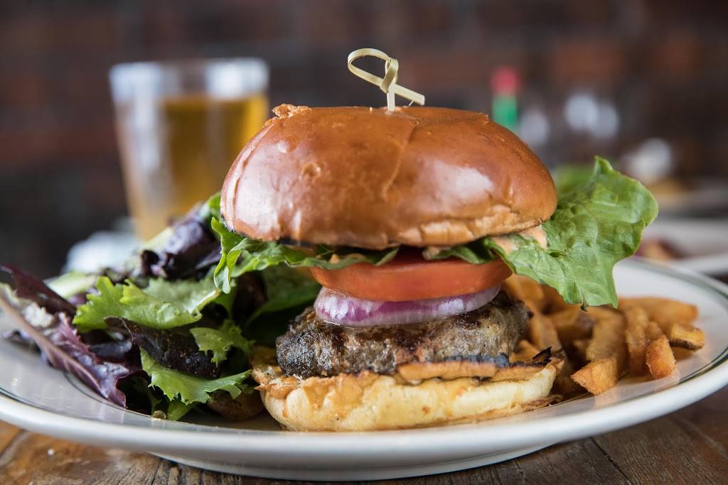 Dziupla | restaurant | 194 Bedford Ave, Brooklyn, NY 11249, USA | 7183886194 OR +1 718-388-6194