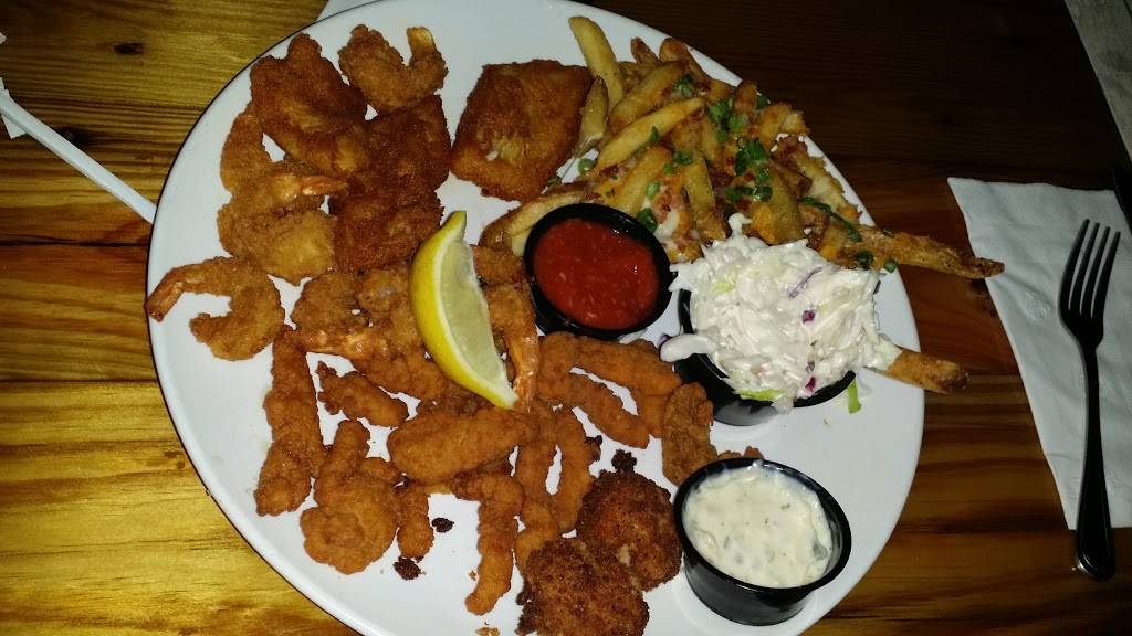 Millers Ale House - Tampa USF | restaurant | 2108 E Fowler Ave, Tampa, FL 33612, USA | 8132108280 OR +1 813-210-8280