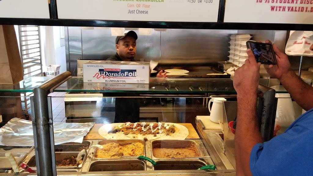 Iguanas Home Of The Burritozilla | restaurant | 330 S 3rd St A, San Jose, CA 95112, USA | 6692550600 OR +1 669-255-0600