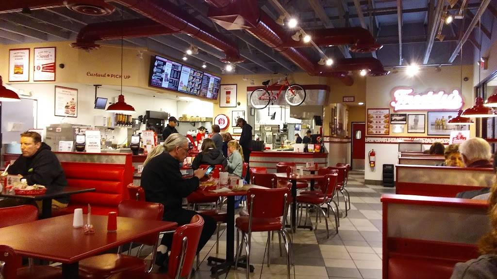 Freddys Frozen Custard & Steakburgers | restaurant | 2940 Scottsville Rd, Bowling Green, KY 42104, USA | 2704951621 OR +1 270-495-1621