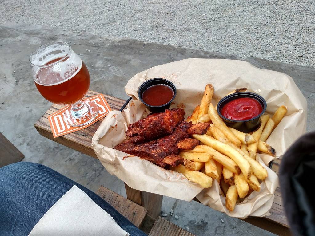 Drakes Dealership | restaurant | 2325 Broadway, Oakland, CA 94612, USA | 5105682739 OR +1 510-568-2739