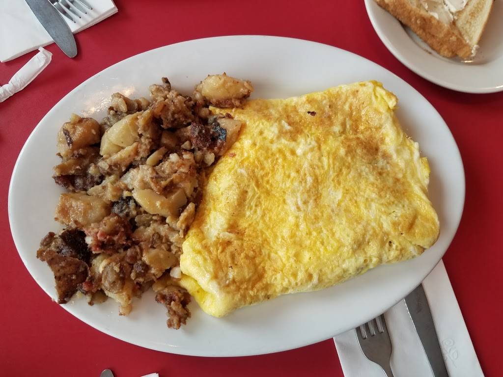 Lloyds Diner | restaurant | 184 Fountain St, Framingham, MA 01702, USA | 5088798750 OR +1 508-879-8750