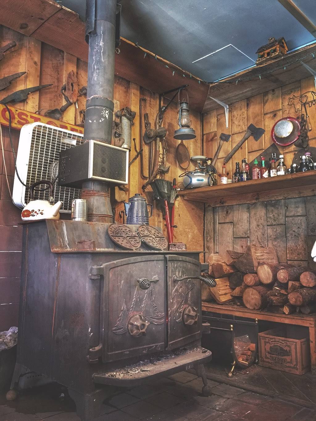 One Eyed Jacks Market & Grill | restaurant | 12235 La Porte Rd, Clipper Mills, CA 95930, USA | 5306752409 OR +1 530-675-2409