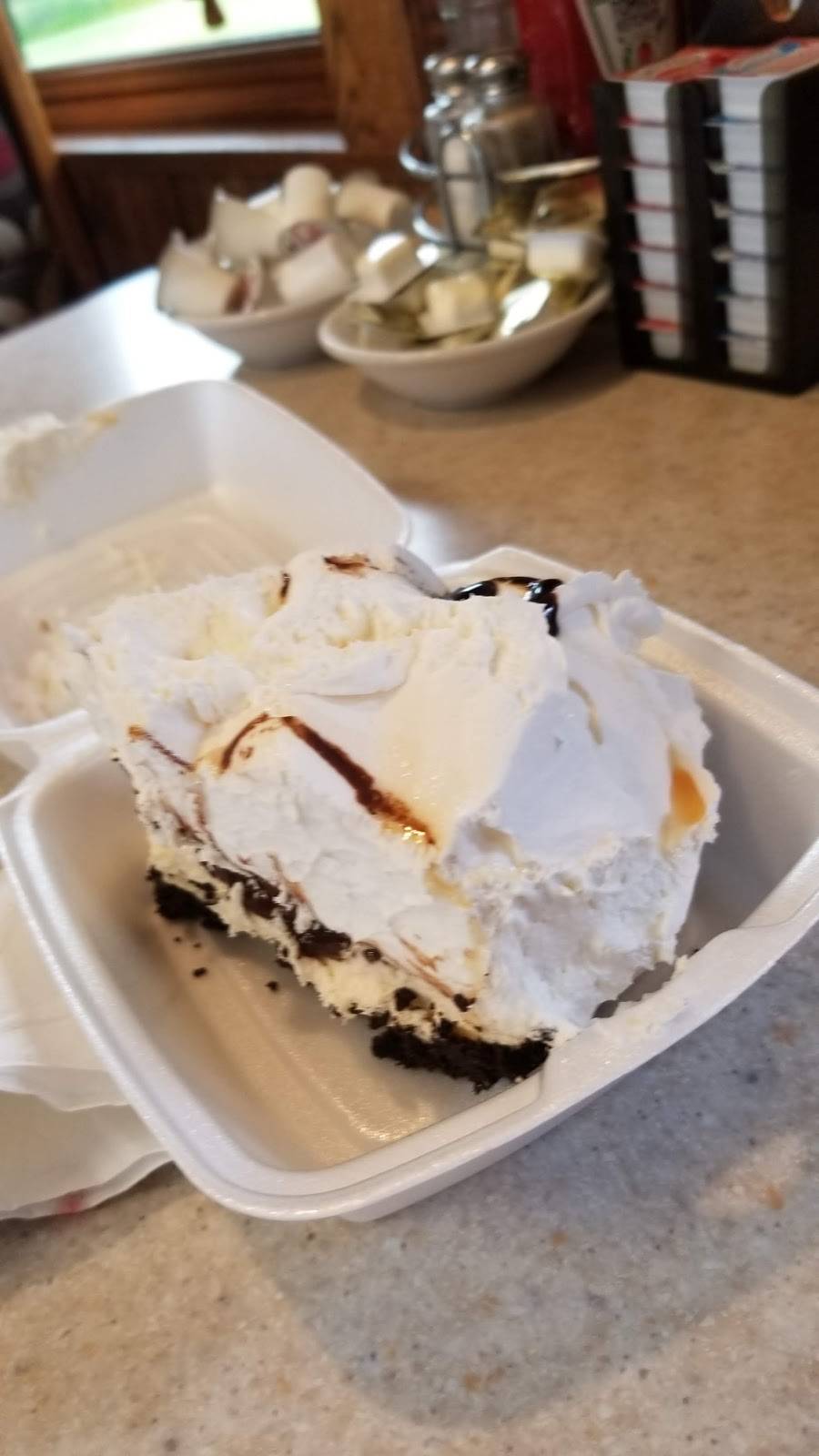 Menomonie Family Restaurant | restaurant | 2616 Hils Ct, Menomonie, WI 54751, USA | 8666430225 OR +1 866-643-0225