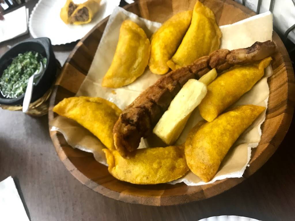 Sabor Latino Juice Land | restaurant | 2324 S Collins St, Arlington, TX 76014, USA | 8178600500 OR +1 817-860-0500