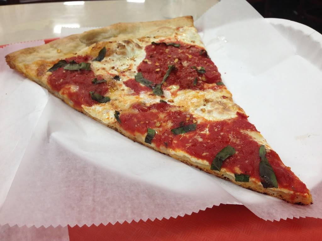 Little Italy Pizza | restaurant | 11 Park Pl, New York, NY 10007, USA | 2122277077 OR +1 212-227-7077
