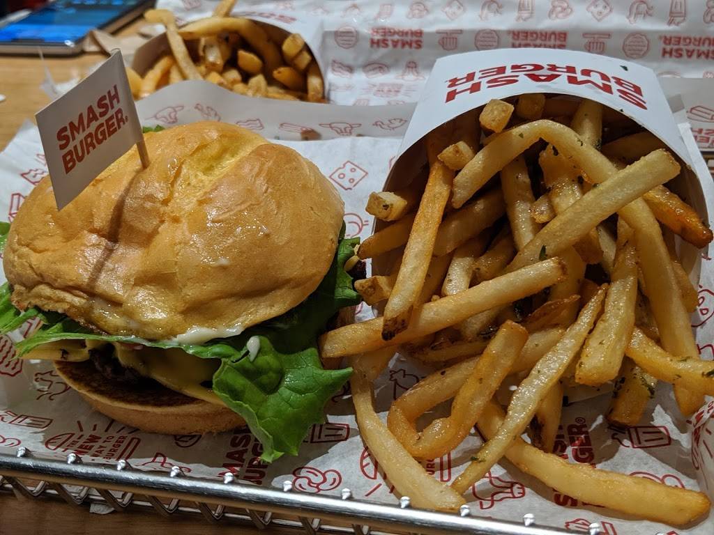 Smashburger | restaurant | 2286 W International Speedway Blvd, Daytona Beach, FL 32114, USA | 3862813035 OR +1 386-281-3035