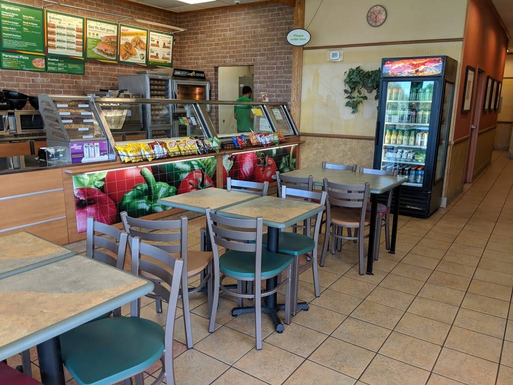 Subway | meal takeaway | 820 B South, Rte 291, Liberty, MO 64068, USA | 8164070800 OR +1 816-407-0800