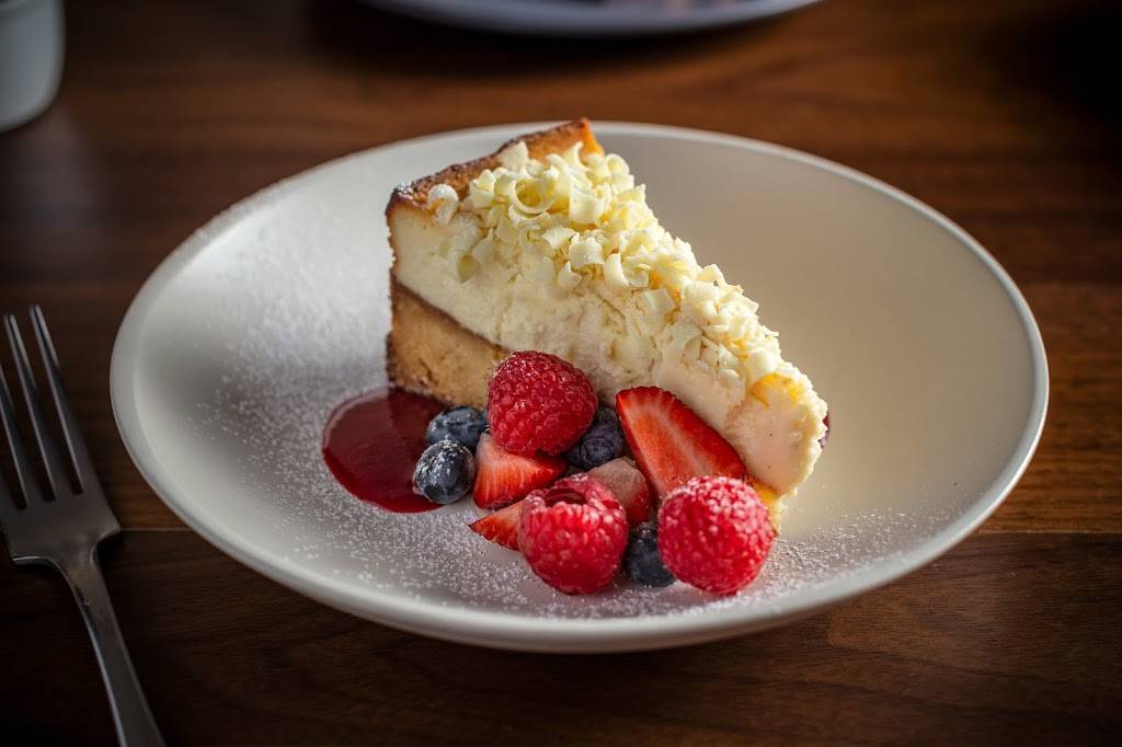 Walton Street Kitchen + Bar | restaurant | 912 N State St, Chicago, IL 60610, USA | 7735703525 OR +1 773-570-3525