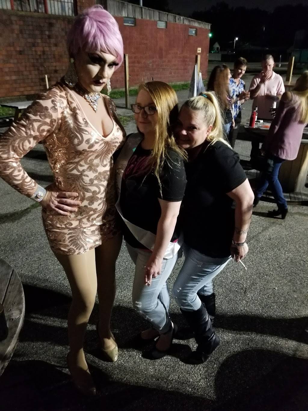 Alter Egos | restaurant | 2210 W 2nd St, Owensboro, KY 42301, USA | 2703776132 OR +1 270-377-6132