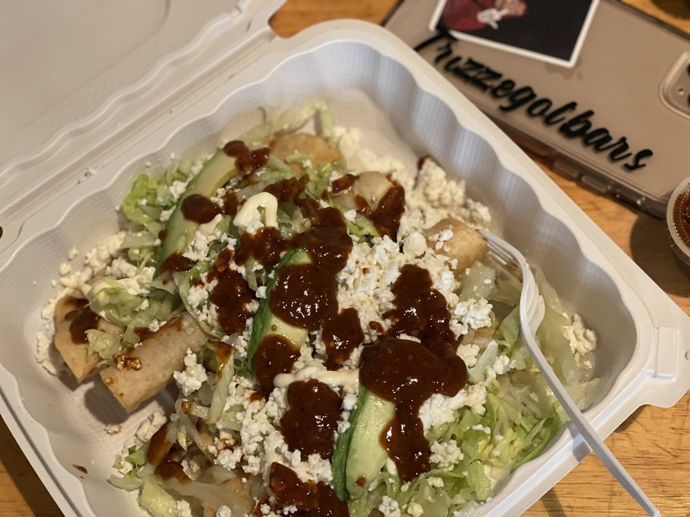 Carnitas Huandacareo | restaurant | 323 Main St, Watsonville, CA 95076, USA | 4082100959 OR +1 408-210-0959