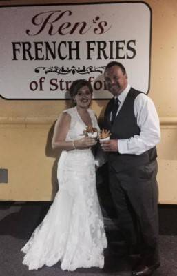 Kens French Fries of Stratford | restaurant | 1093 Ontario St #100, Stratford, ON N5A 6W6, Canada | 5195729658 OR +1 519-572-9658