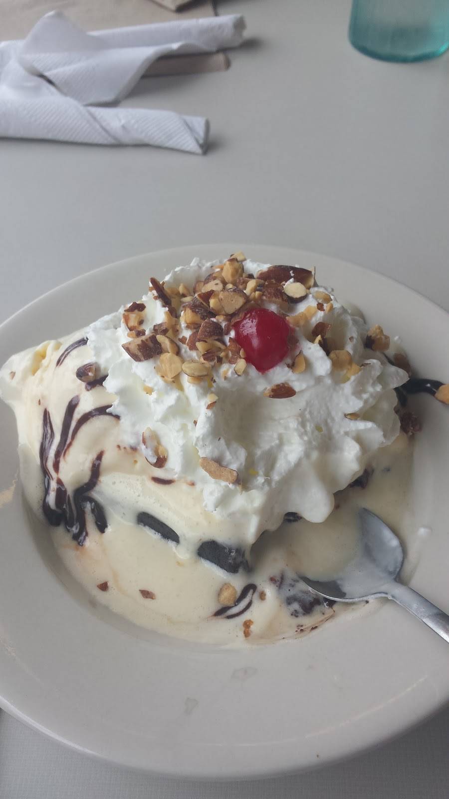 Steak n Shake | restaurant | 210 Cassidy Blvd, Pikeville, KY 41501, USA | 6065093663 OR +1 606-509-3663