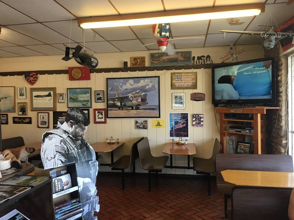 Jo-Eds Bomber Inc | restaurant | 1924 W Pioneer Pkwy, Pantego, TX 76013, USA | 8172777041 OR +1 817-277-7041